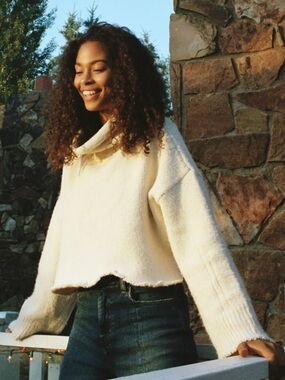 Urban Outfitters Beloved Boxy Turtleneck Sweater cream acrylic